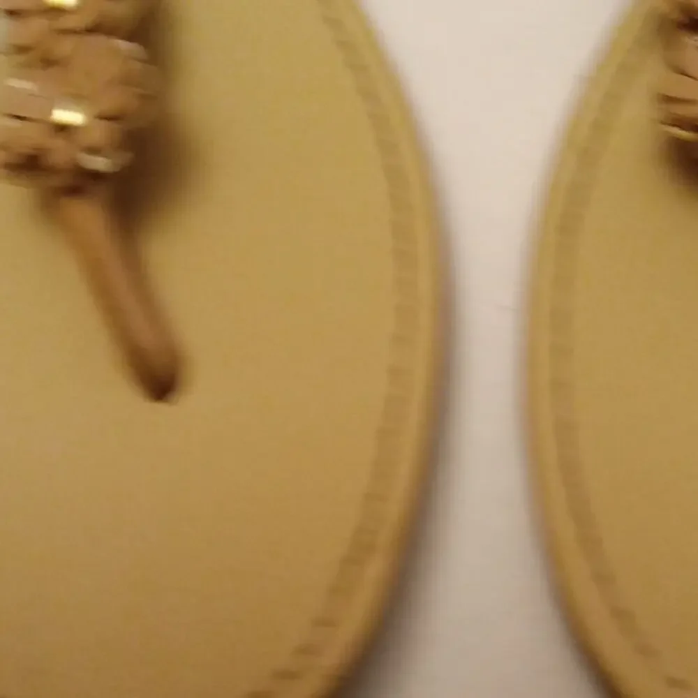 Place Girl's Size 4 Floral Embellished Tan Sandals. Summer, Fun, Casual